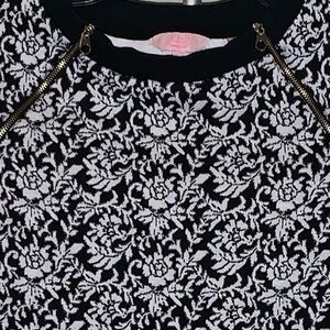 Ted Baker London Floral Crewneck Long Sleeves Zippered Detail Size 2 US 4-6